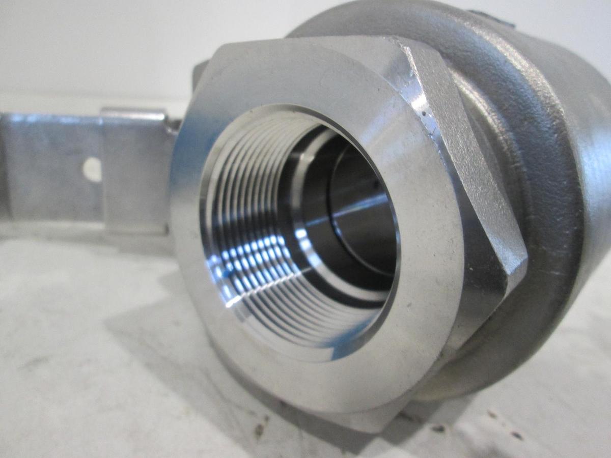 Titan, Gate Valve, 1-1/2" CF8M, Class 2500, 3000 WOG, New