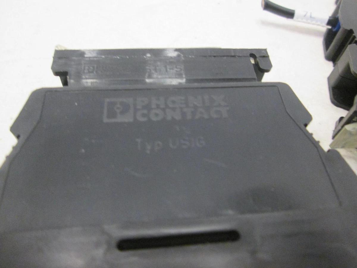 Used Phoenix Contact, Type USIG, Terminal Fuse Block, 6A, Used, Lot of 3