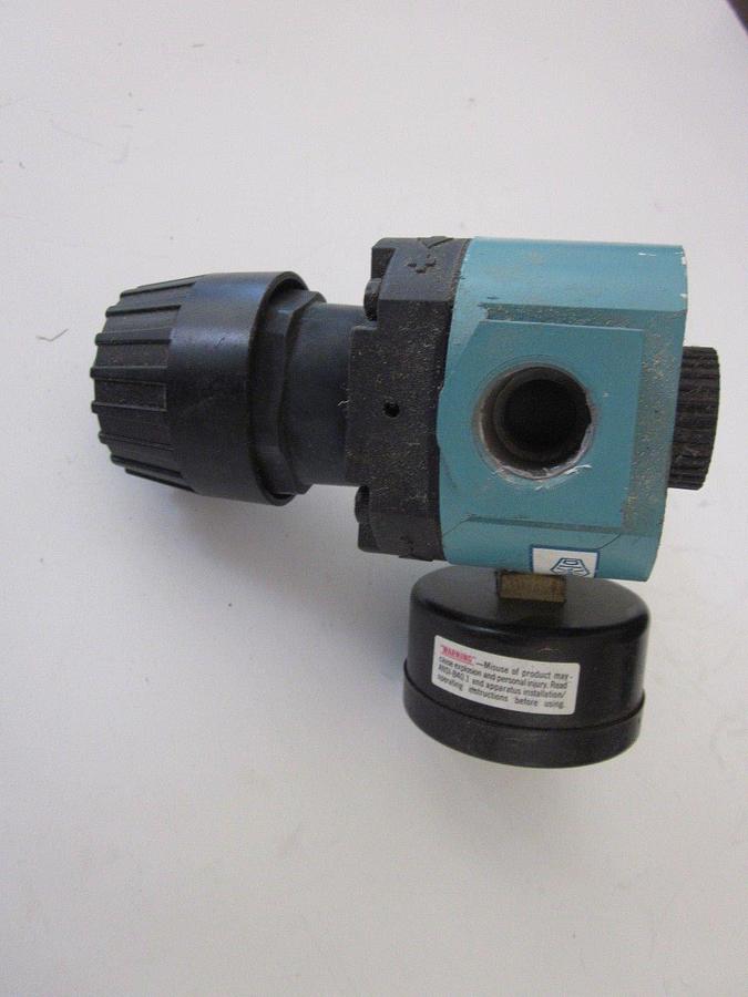 Used DIXON R16-04R REGULATOR WITH CONNECTOR AND GAUGE