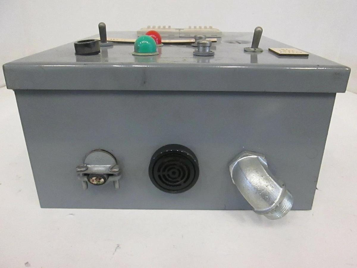 Used Hammond Manufacturing, Type 1 Enclosure, N15731A w/ 2 H3CA Omron, Used
