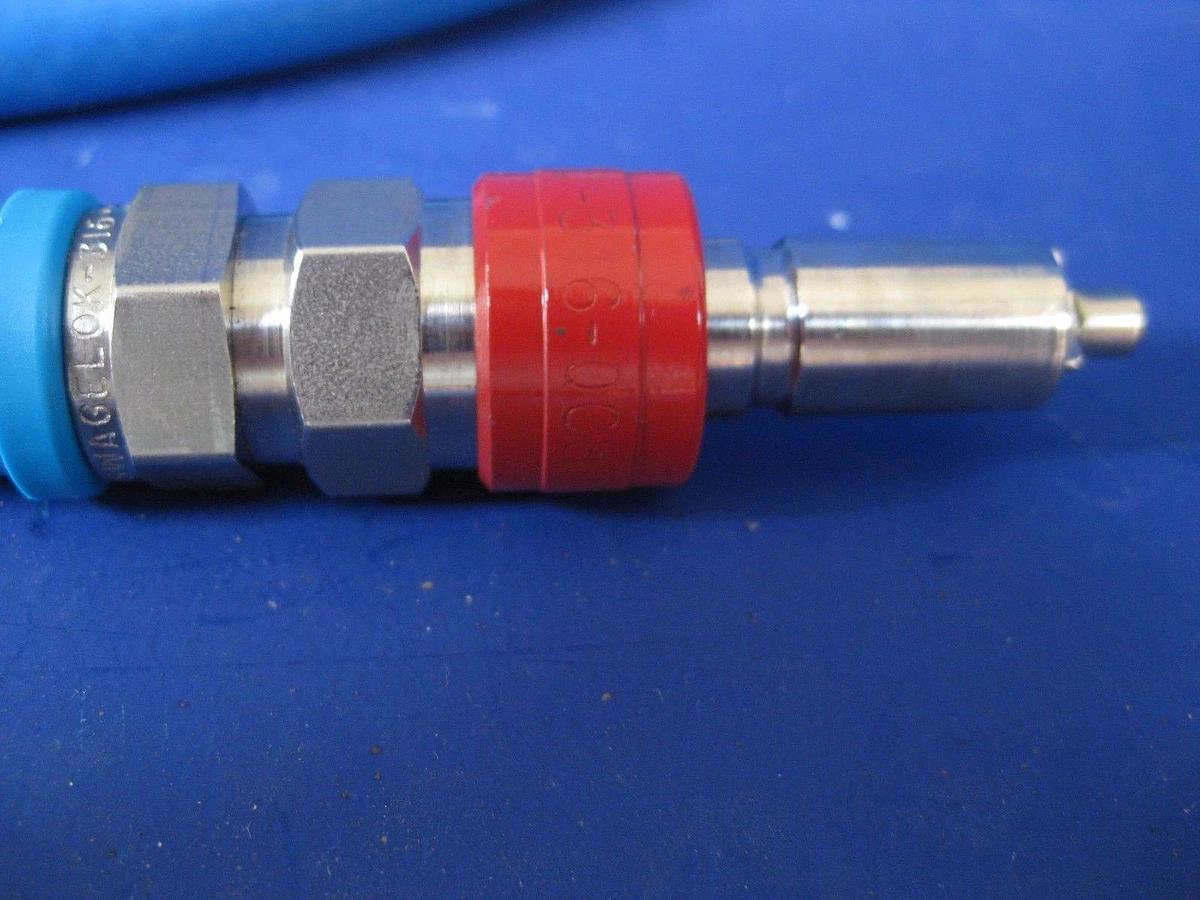 Used Parker PUSH-LOK 831-6 Hose Assy w/ Swagelok QC8 and Parker 1/2" Female Coupling