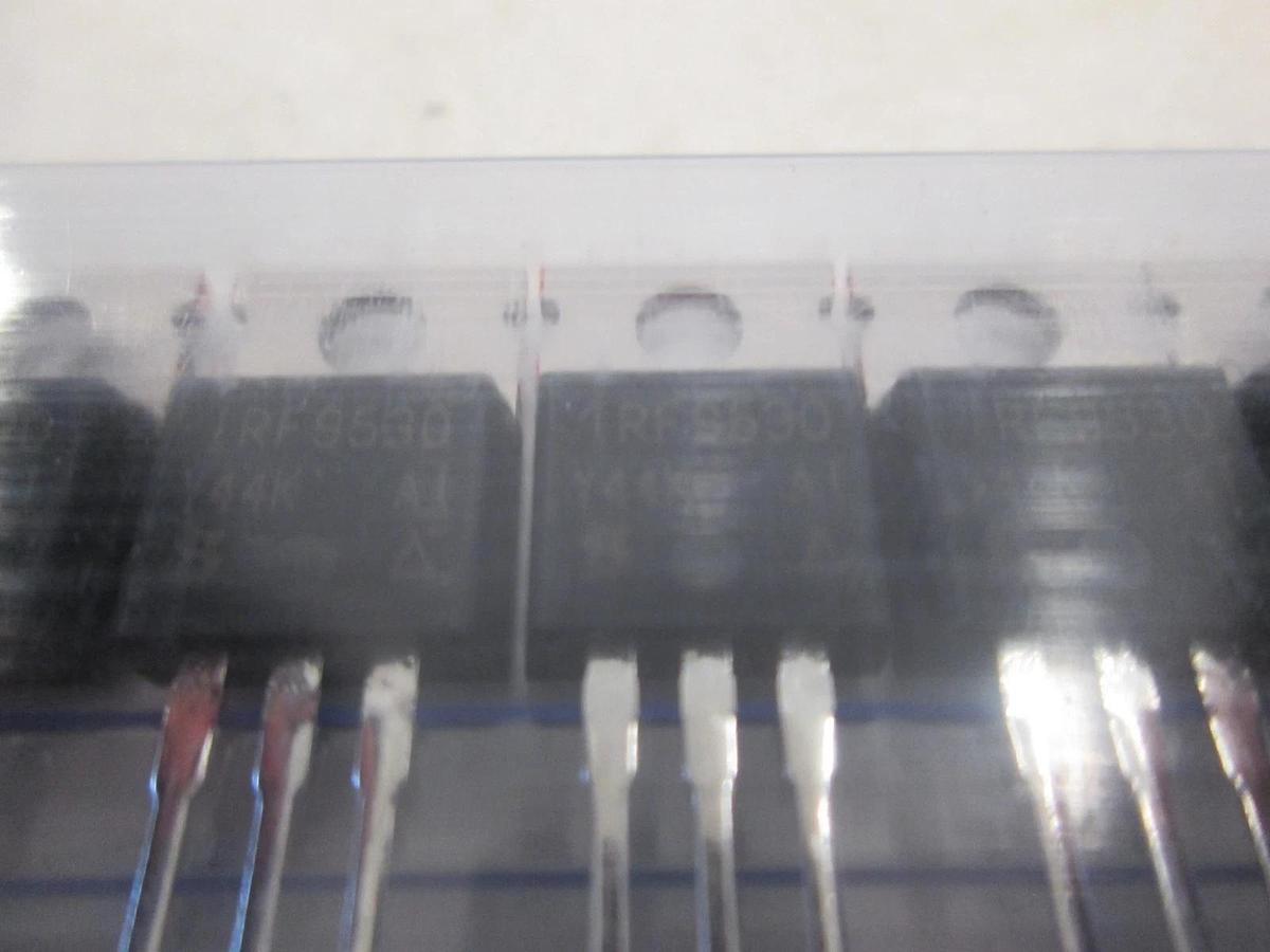 IRF9530, MOSFET Transistor, P-Channel, New, Lot of 9
