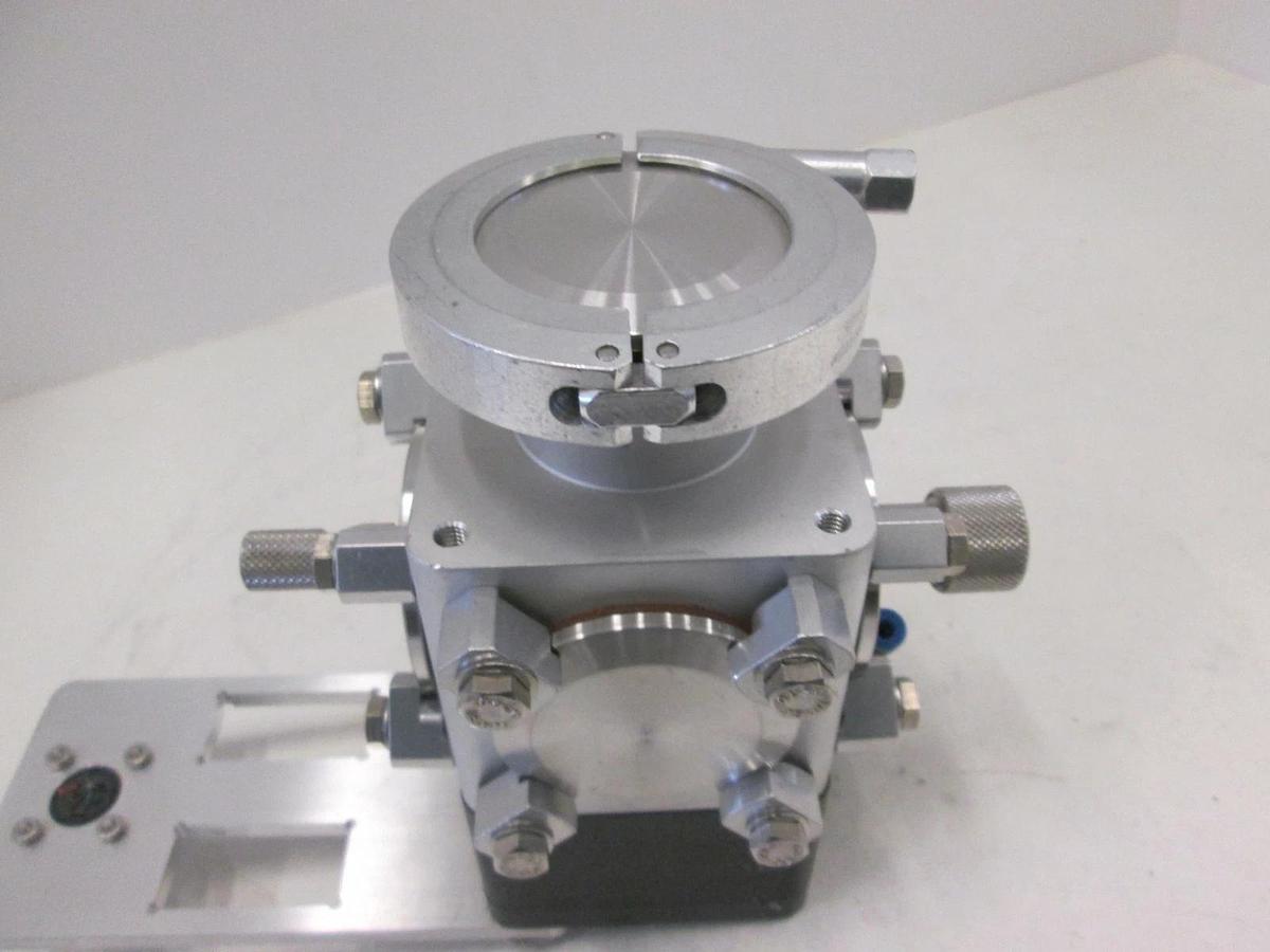 Used Vat 4 Way Aluminum Valve w/ Bracket, Used