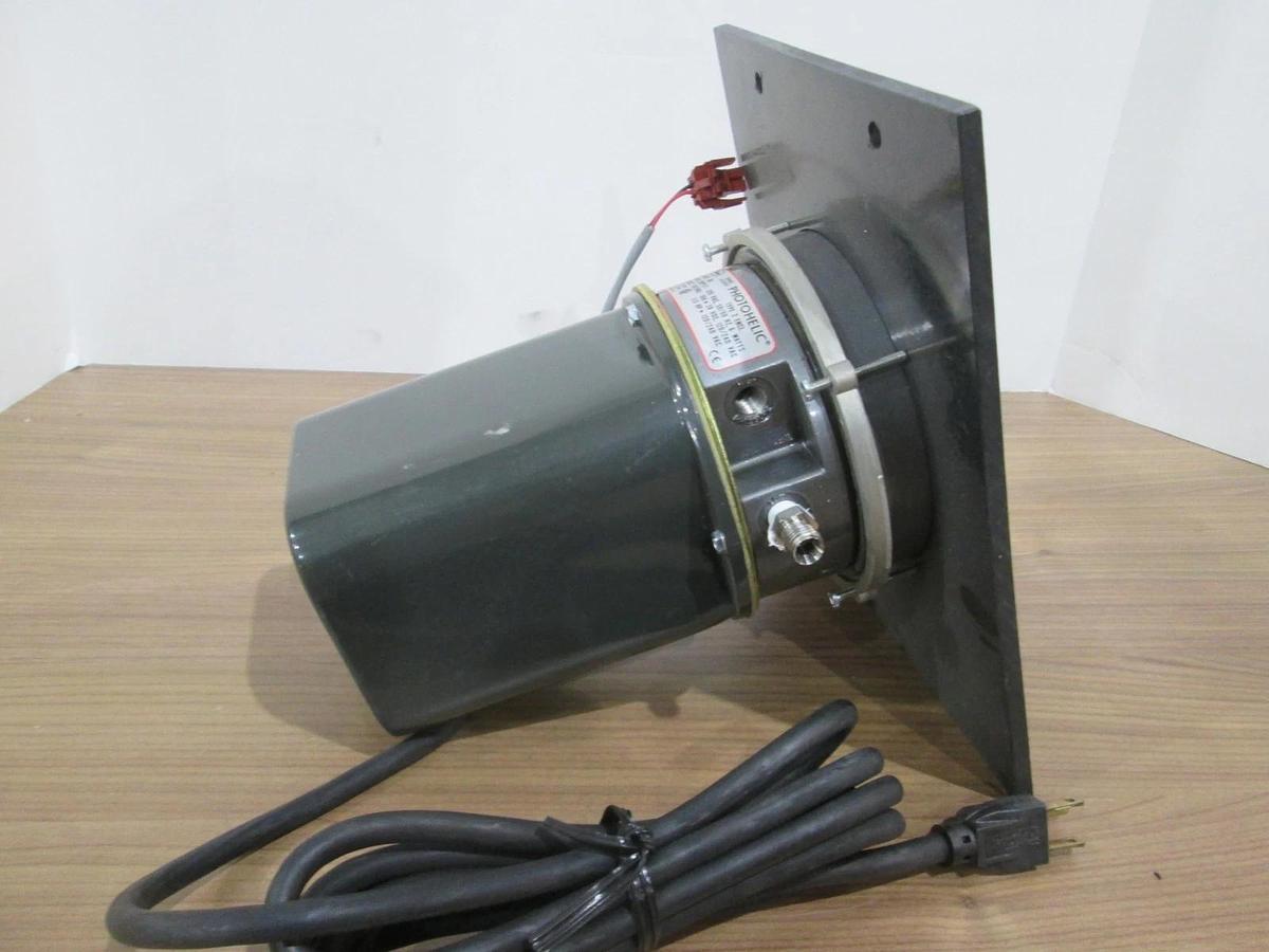 Used Dwyer, Photohelic A 3002 Panel Assy, 0-2 Inches of Water, 25 PSIG, Used