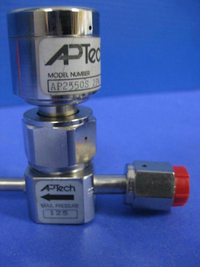 Used APTECH AP2550S 2PW FV4 TW4 Valve Assembly 1/4" FVCR x 1/2" MVCR