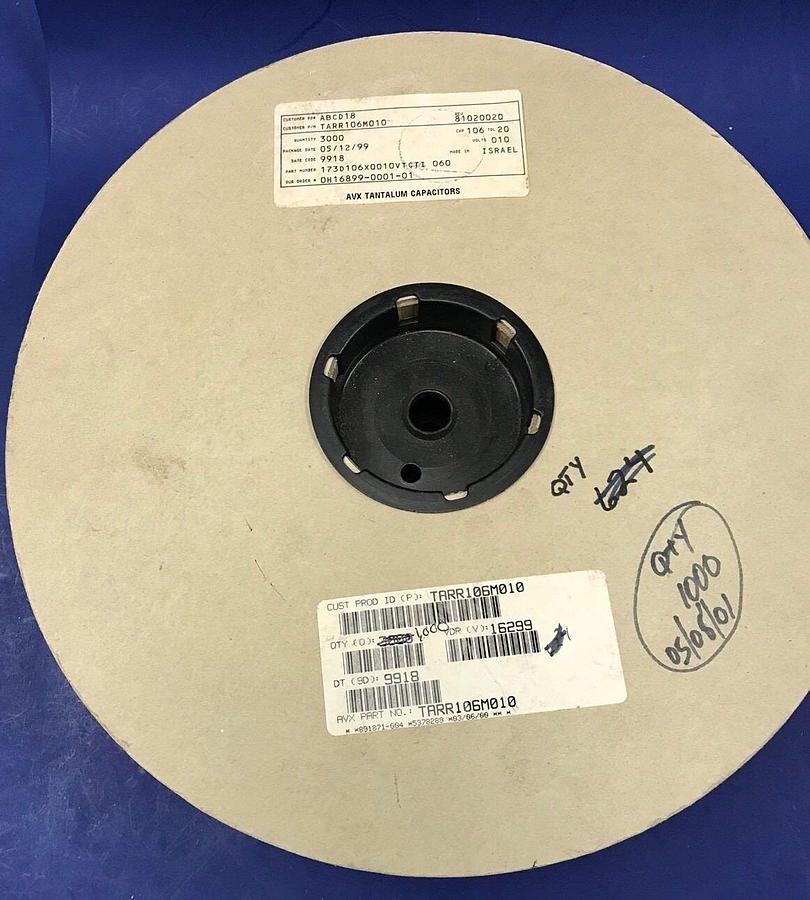 AVX 173D106X0010VTCTI060 Tantalum Capacitors, 106 CaP, 10V, 20%, Reel of 1000