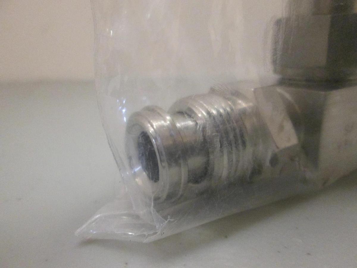 Nupro, Pneumatic Valve SS-8BK-V84-VP1C, 1/2" FVCR, New
