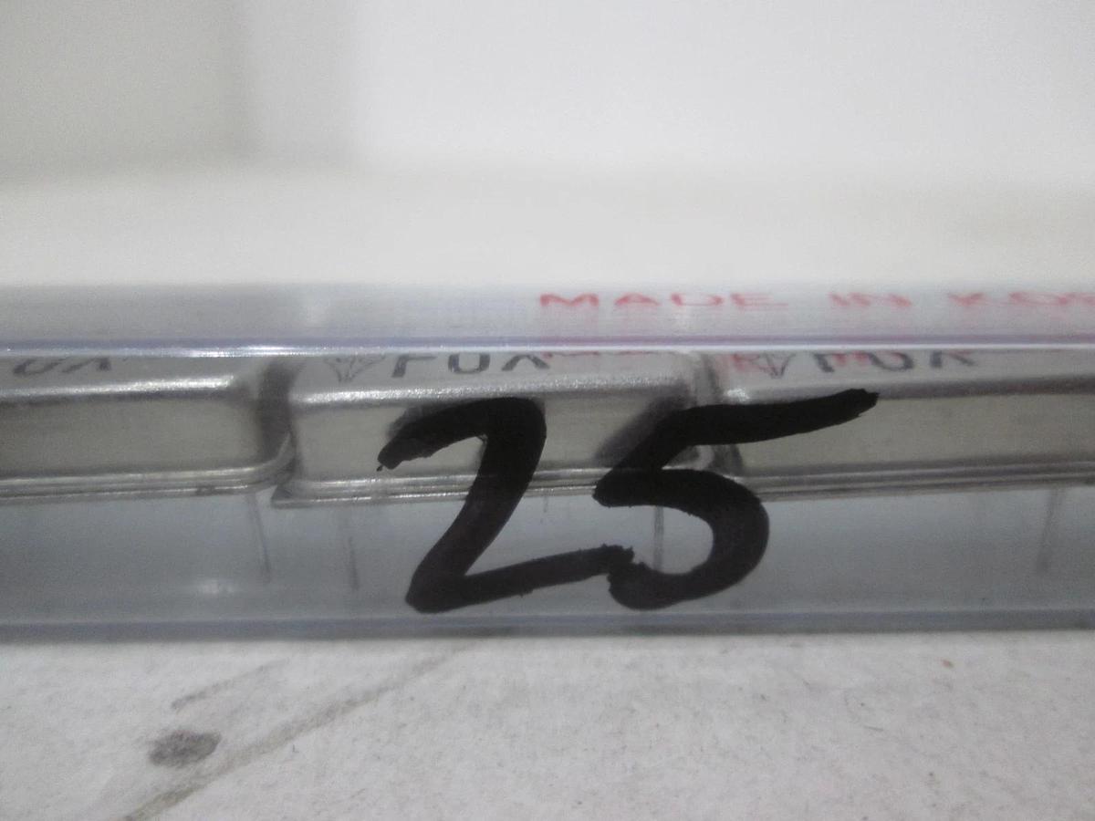 Fox, F1100E 9006, 32.000000 MHZ, Crystal Oscillator, New, Lot of 25