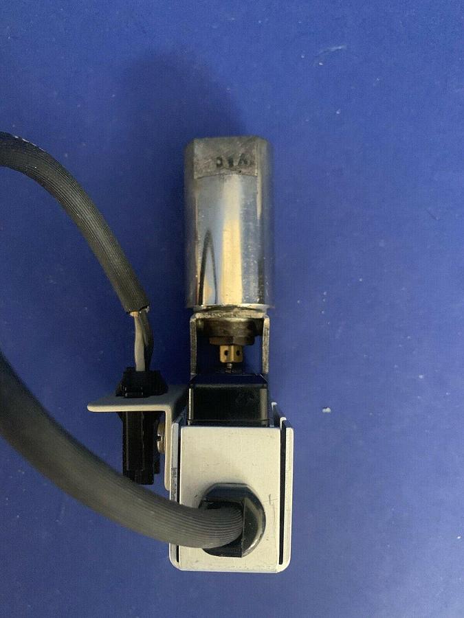 Used UE United Electric Vacuum Pressure Switch J40 9643 w/ Micro Switch, Used