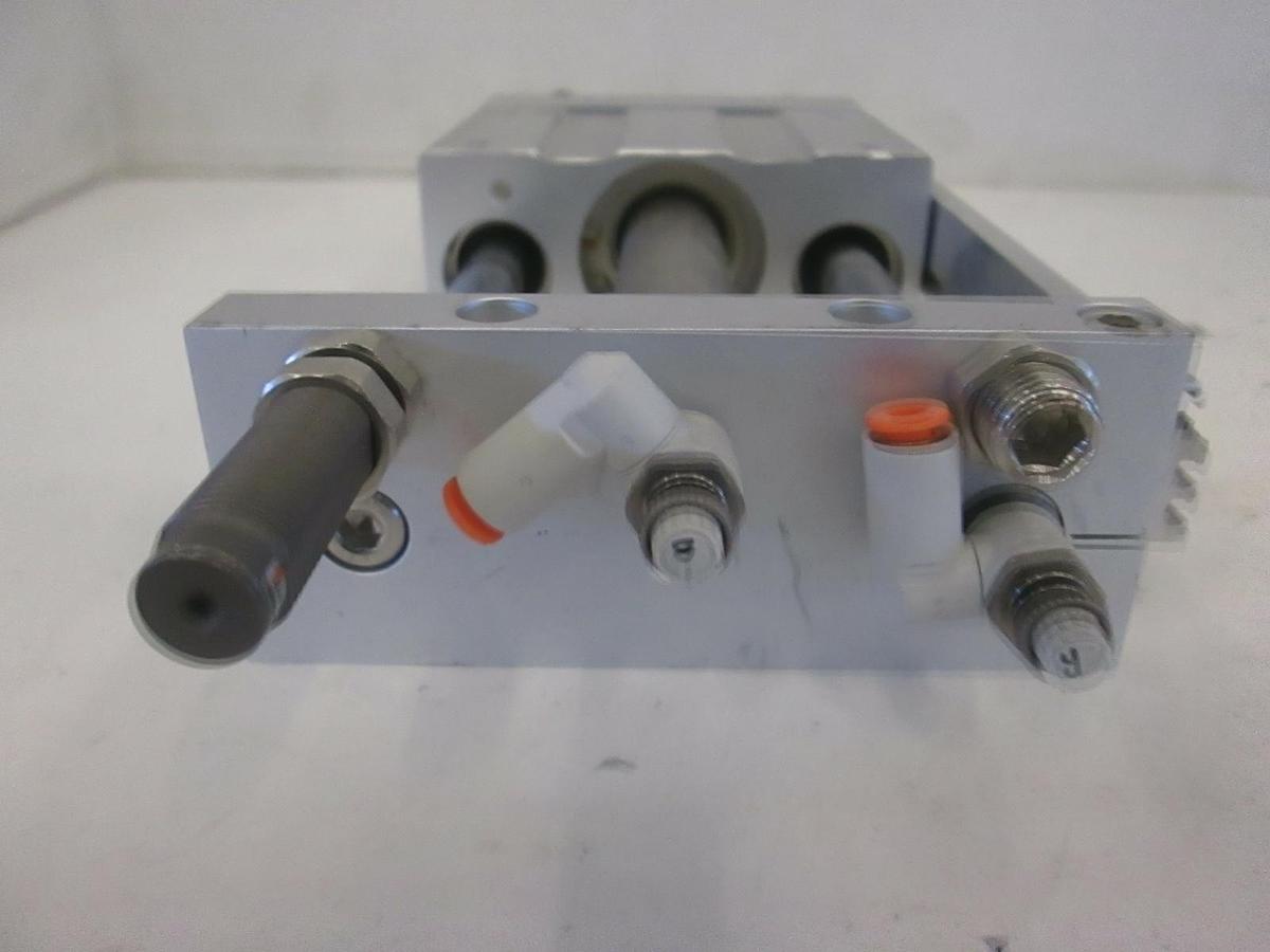 Used SMC, Guided Cylinder, CY2L25H-140B-F79Z-XC18, Used