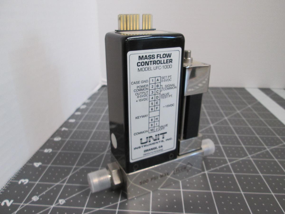 Used UNIT Instruments, UFC-1000, Mass Flow Controller 1 SLM NH3 Ammonia MFC
