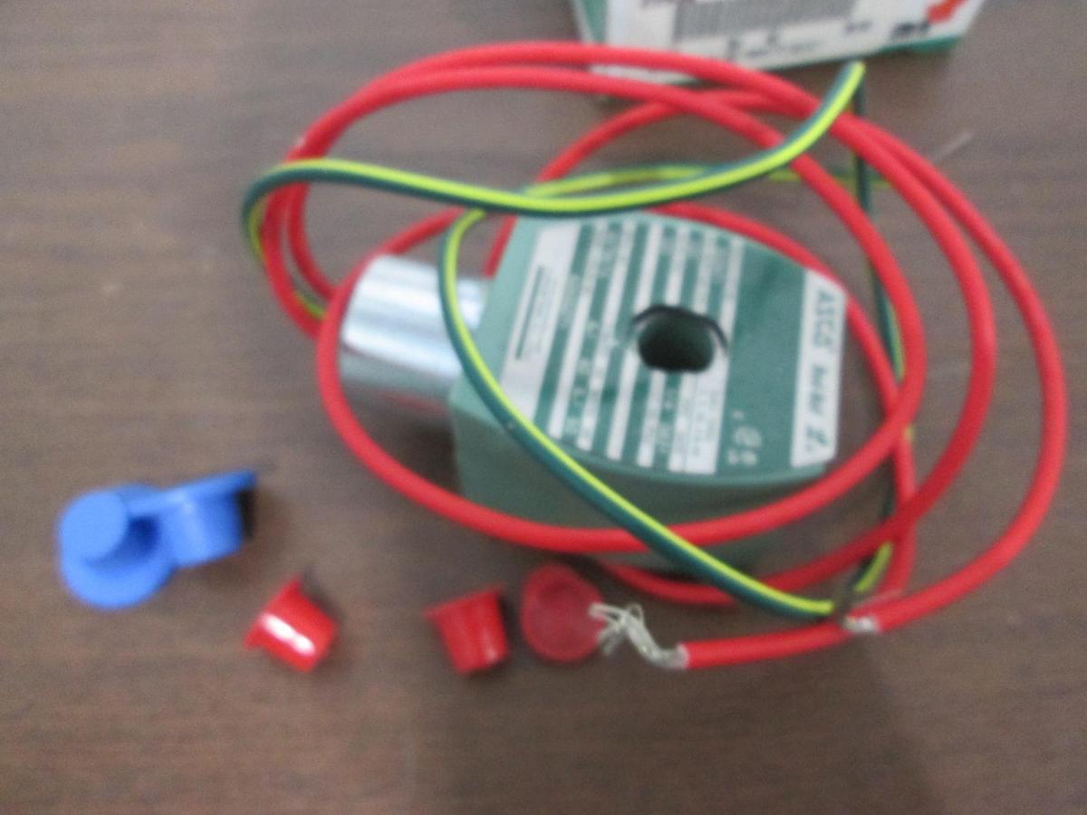 Used Asco, 8260G071, Solenoid Valve, 1/4", 120PSI, New