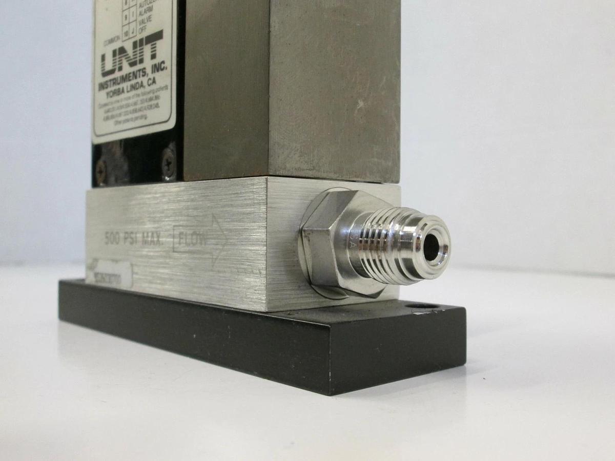Used Unit UFC-1100 Mass Flow Controller MFC, O2, 1 SLPM, 1/4" Male