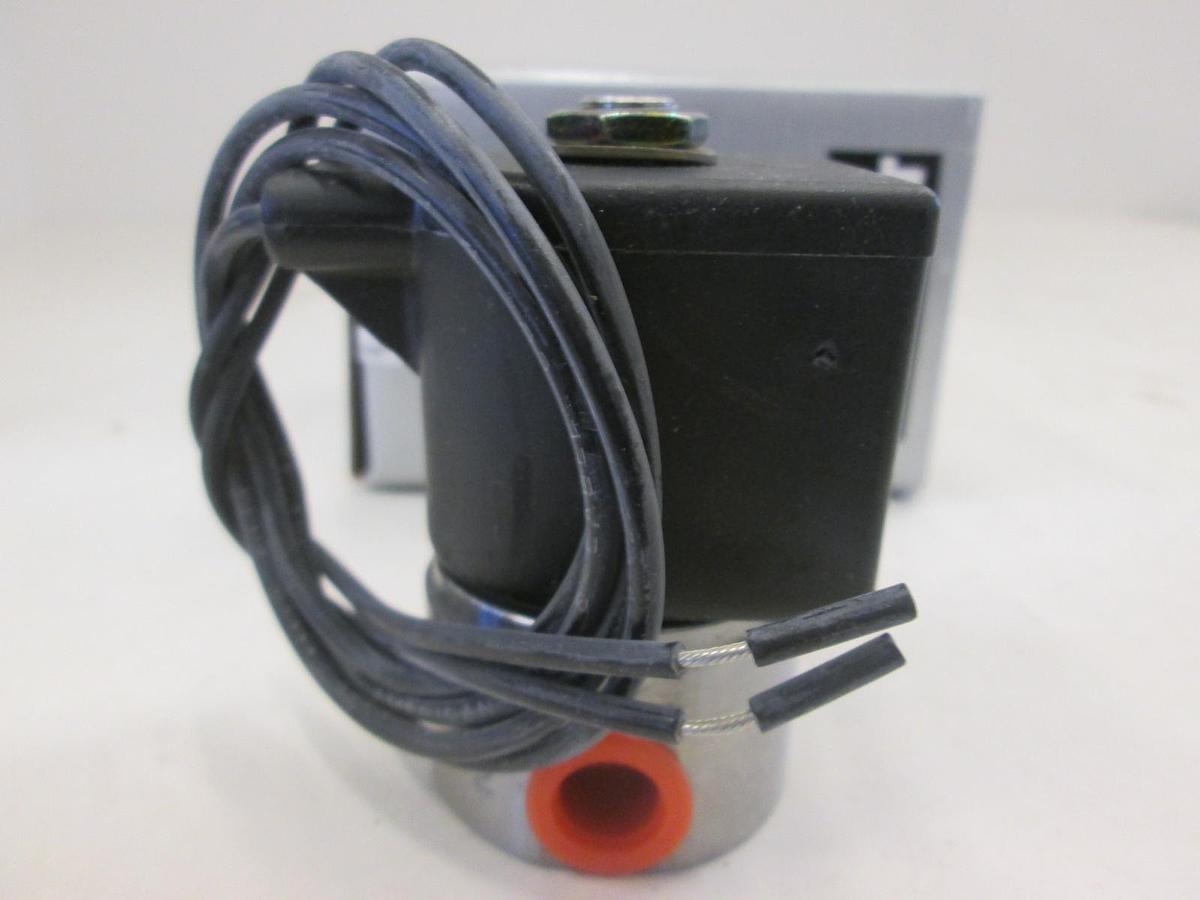 Parker, 71215SN2MV00, Solenoid Valve, 10W, 120/60Hz, 200 PSI, New
