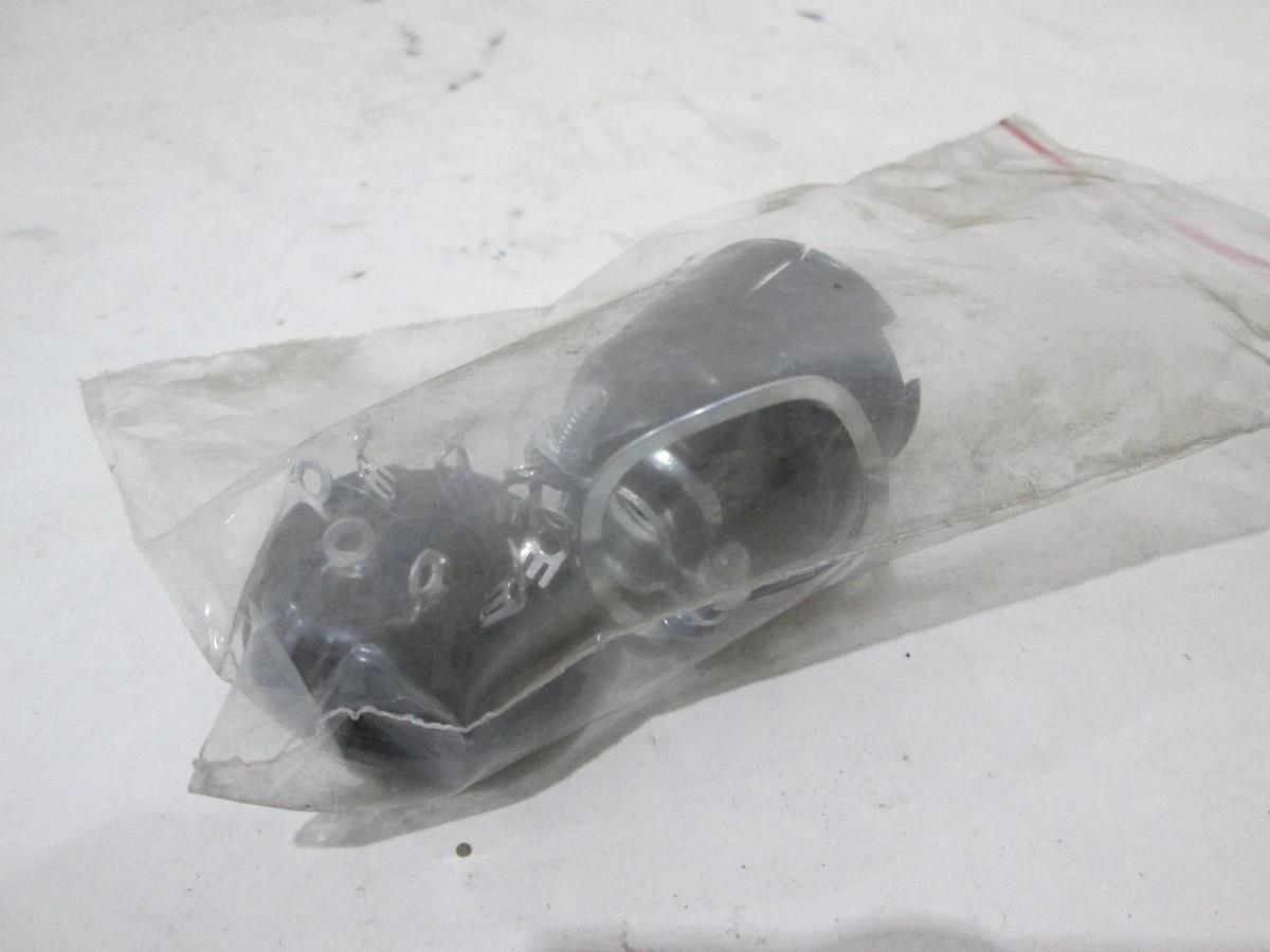 8 Pin Connector, 9080-0052, Fem w/Clamp, New