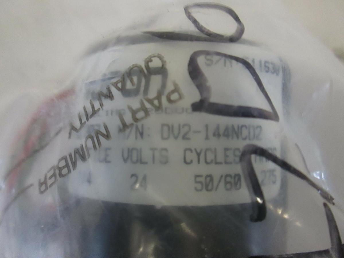 Used Furon, Solenoid Valve, DV2-144NCD2, New