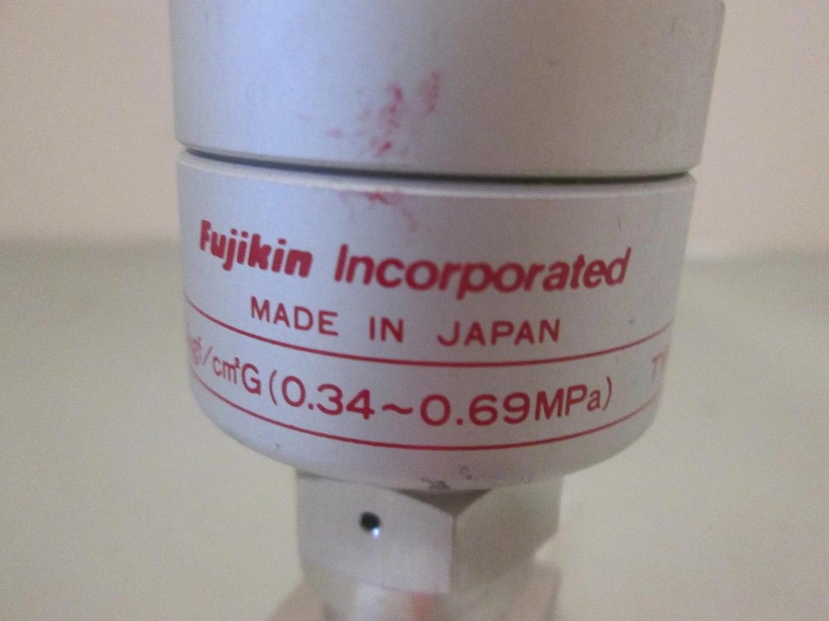 Used Fujikin Mega-Mini, 3.5-7kgf, Pneumatic Valve, 1/4", Used