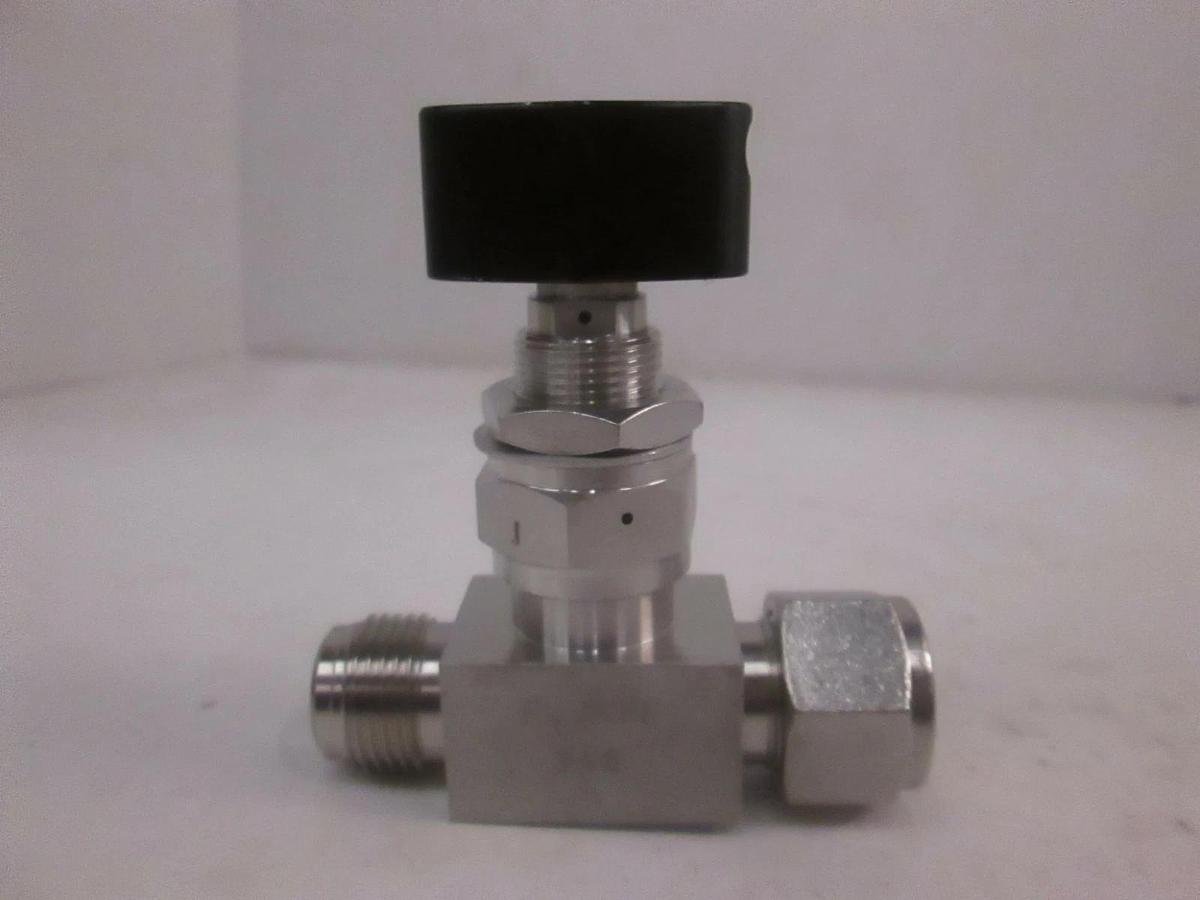 Used Fujikin 1/2 Turn Shut Off Valve, TEL 0120-064661, 1/2" Swagelok