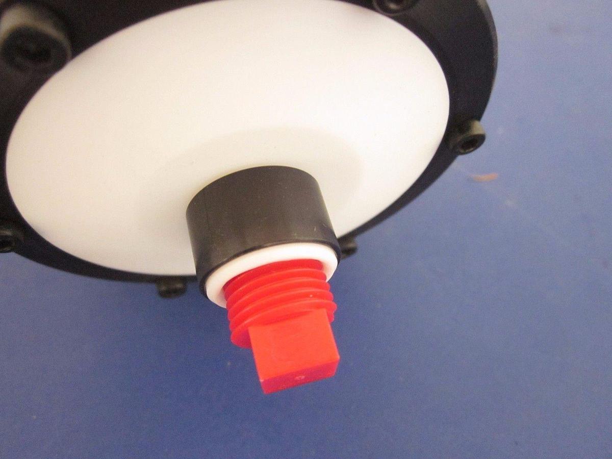 Used Mace 967-1421-1, Range: 3"W - 3PSI, NEW