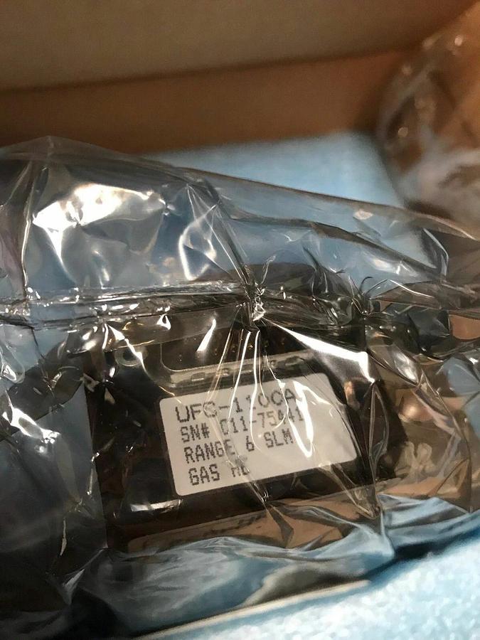Used Unit UFC-1100A Mass Flow Controller He, 6 SLM, 15-Pin D-Connector, Used