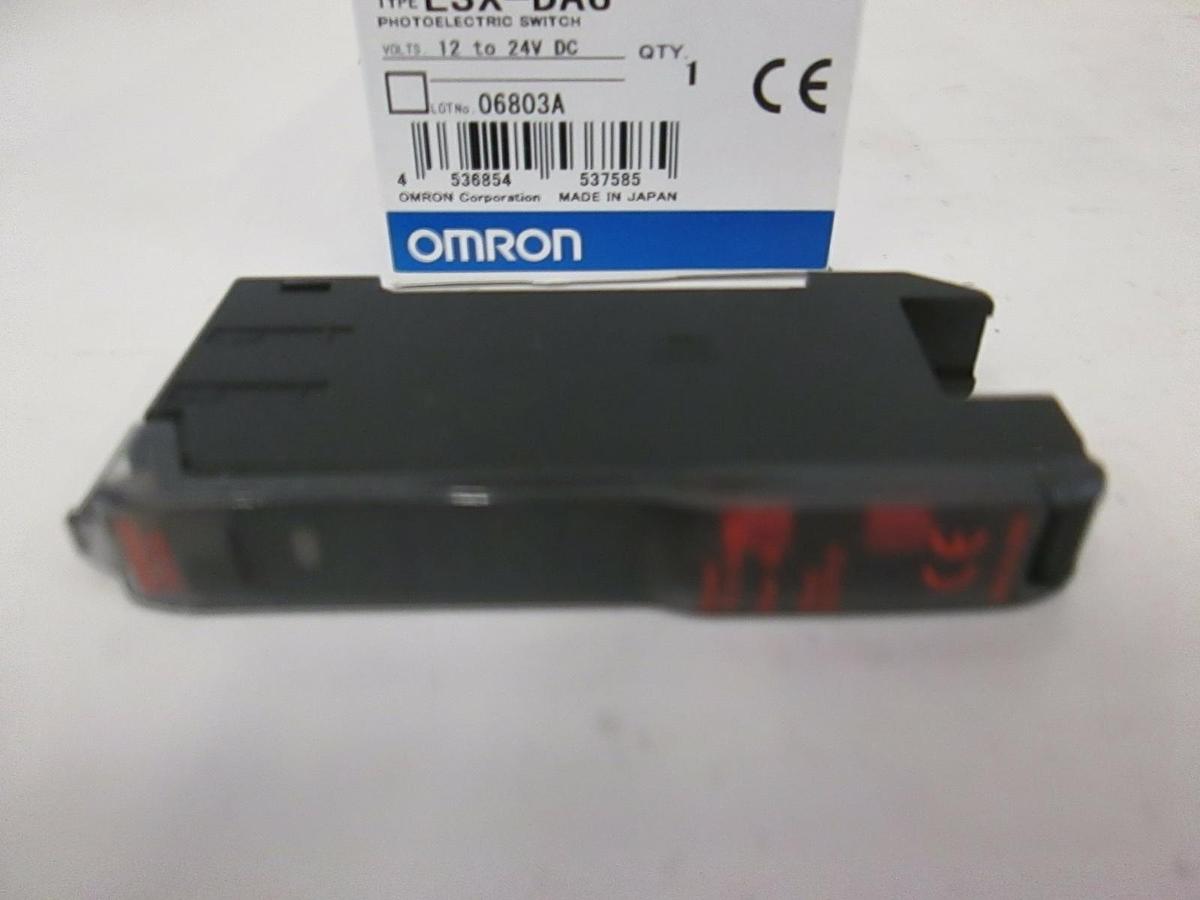Omron E3X-DA6 Photoelectric Seitch, New Open Box
