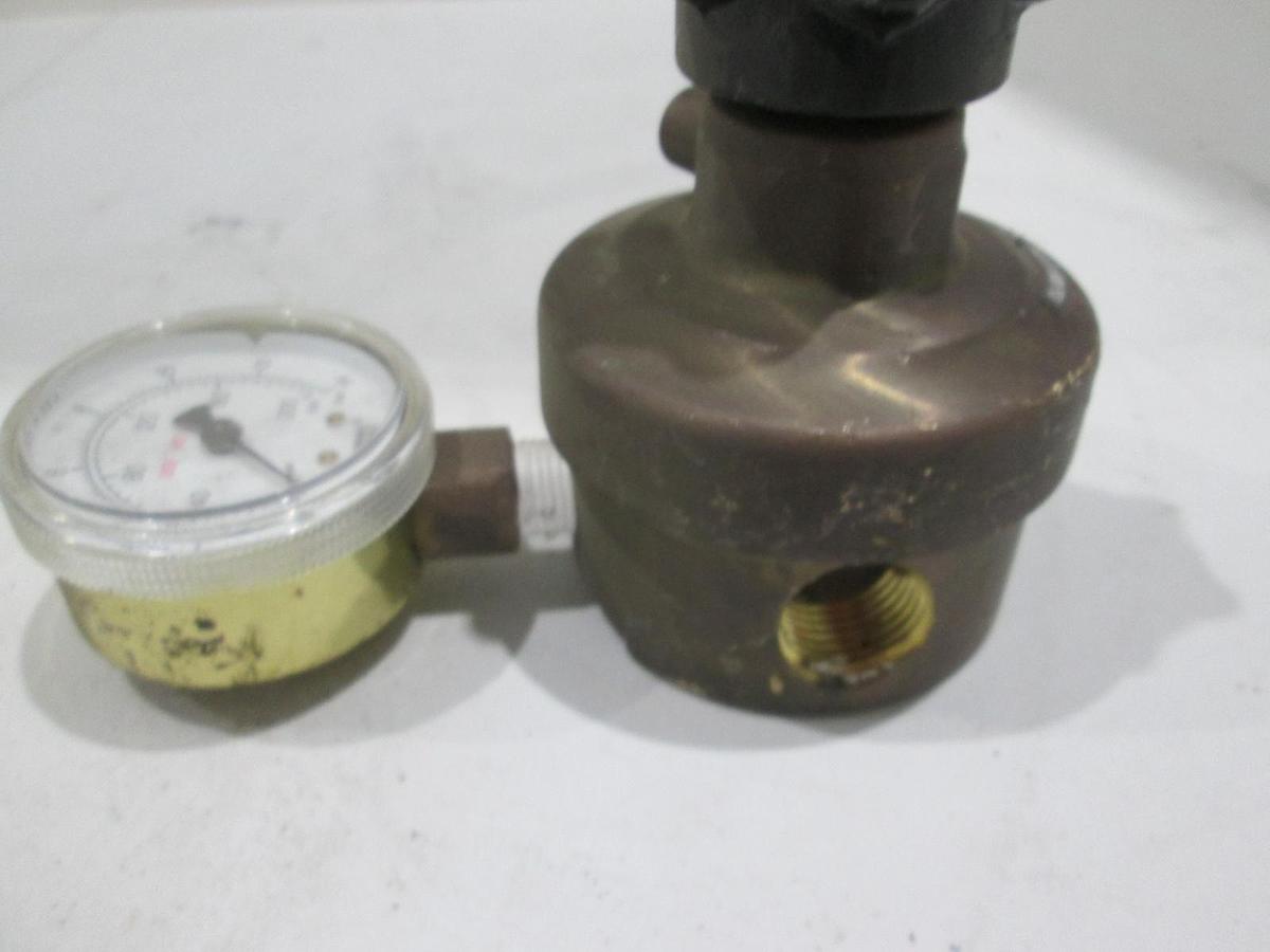 Used Veriflo, HFR002 B 4PB 2, Regulator, Max Inlet 500 PSI, 0-200PSI Gauge, Used
