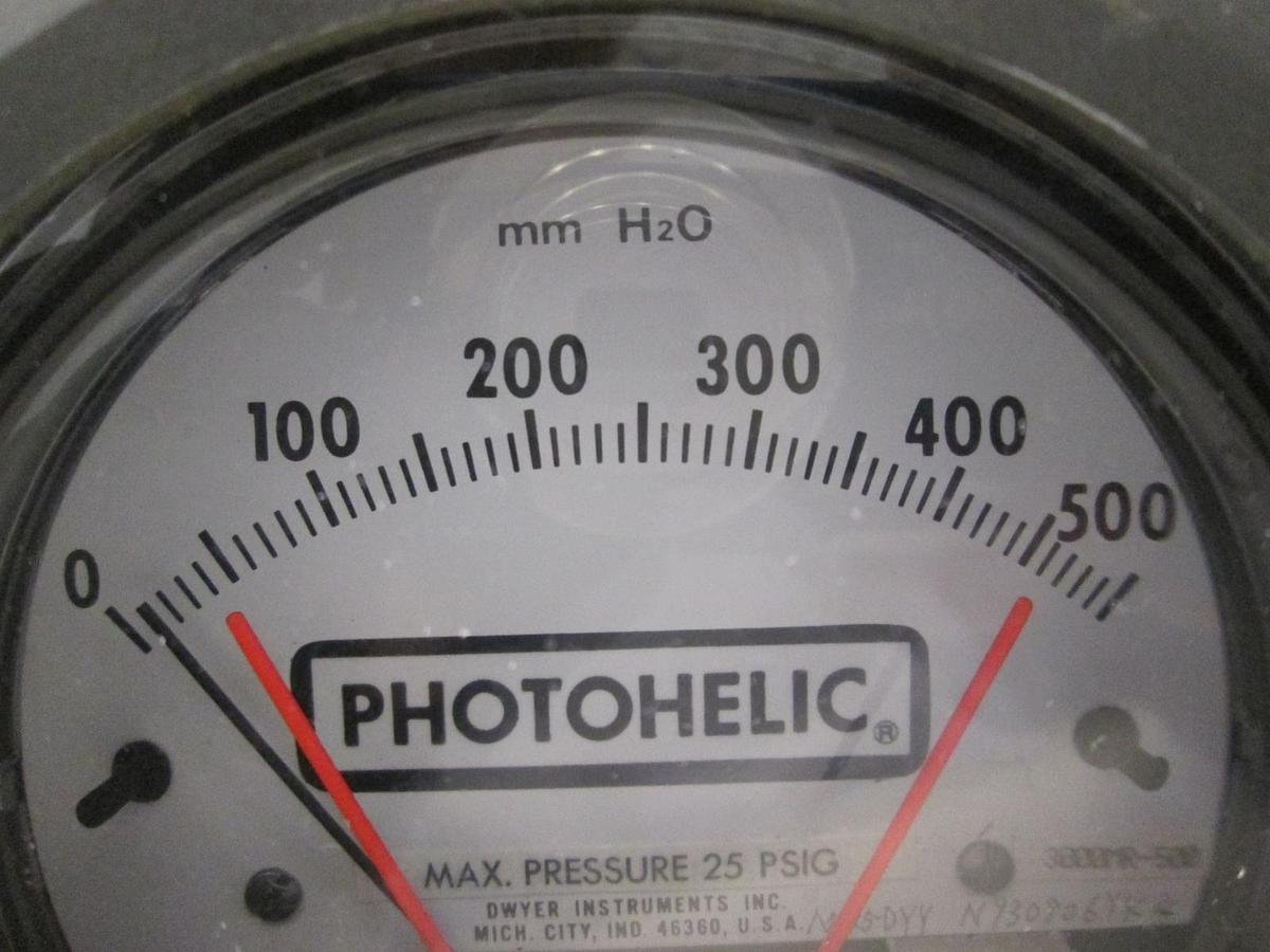 Used Dwyer, 3002MR-500, Photohelic Gauge 0-500mm, Diff Press, Used
