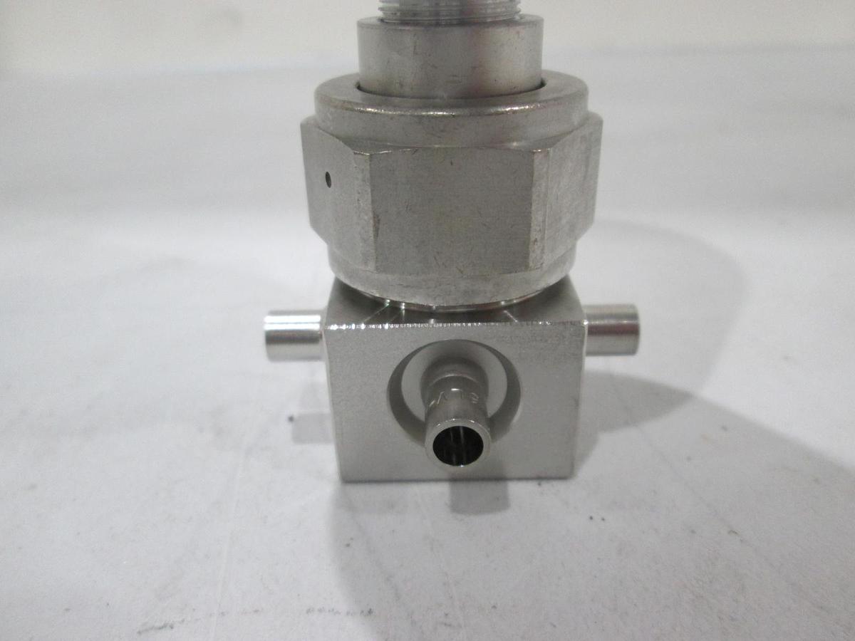 Used Nupro, 6LV-HDB111P-C, 3 Way High Pressure Valve, Butt End Weld, Used