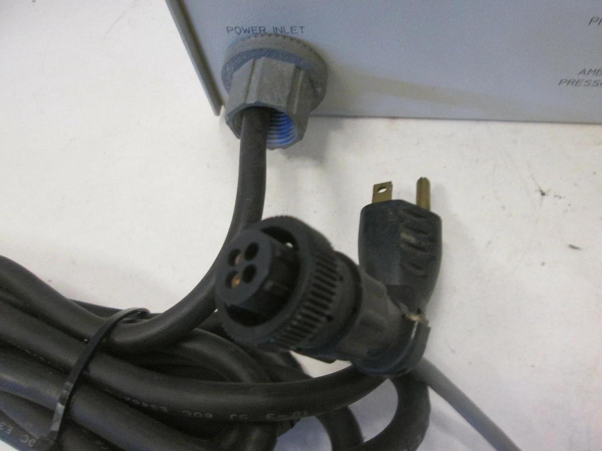 Used Dwyer,3003C, Photohelic Pressure Gauge, 0-3" for Water, Used Semi Gas enclosure