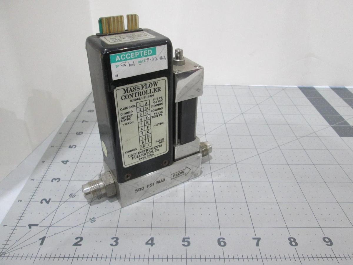 Used Unit, UFC-1000, Mass Flow Controller, HCL, 200 SCCM, Used