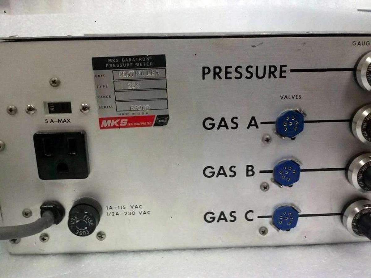 Used MKS Baratron Pressure Meter Controller Type 254, Used