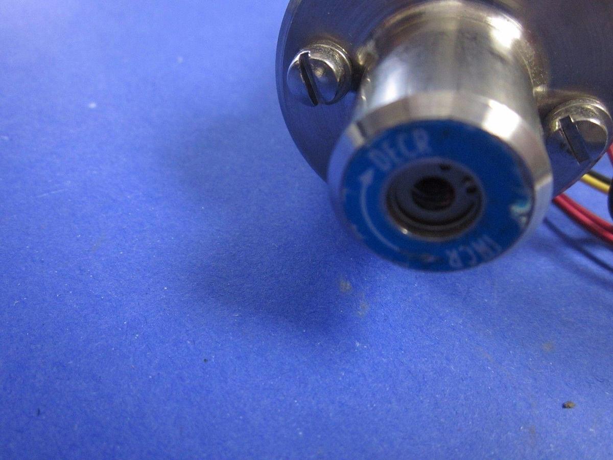 Used Autoflow FS5704CV-8M Adjustable Flow Switch for High Flow Liquid, Viton Seal