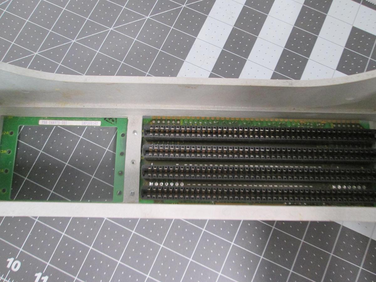 Intel PSBC604 4000690-04 MultiBus I 4-Slot Cardcage Backplane Assembly NIB 1988