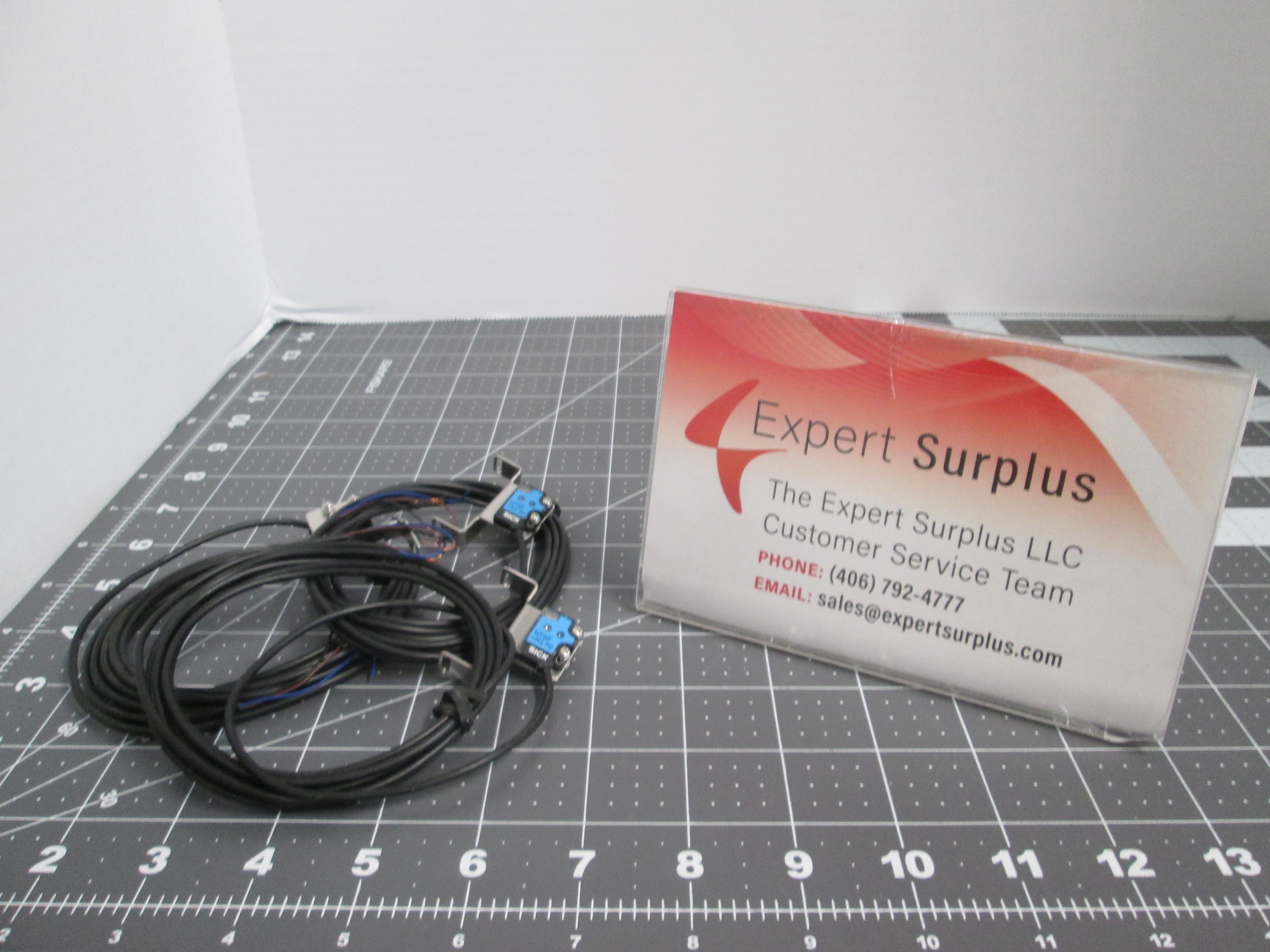 Used SICK WT2F-N170 Miniature Photoelectric Sensor Lot of 3 