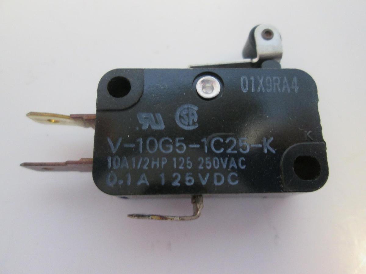 Used Omron V-10G5-1C25-K, Micro Switch Roller Lever, Lot of 25