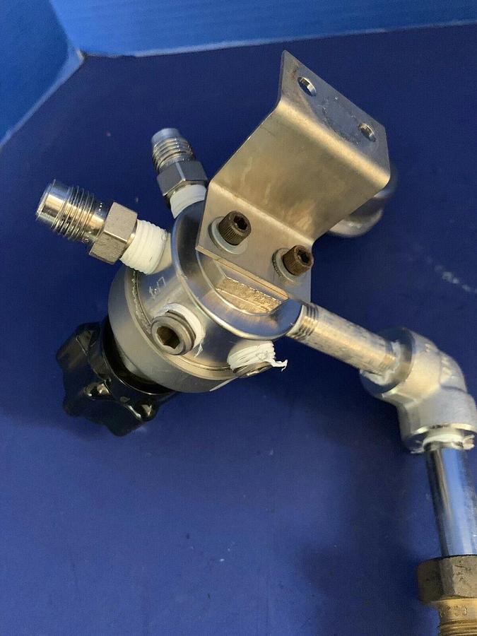 Used Veriflo IR401S6PXX4 Regulator, 6 Ports, 1/4" MVCR x CGA580, w/ Gauge, Used