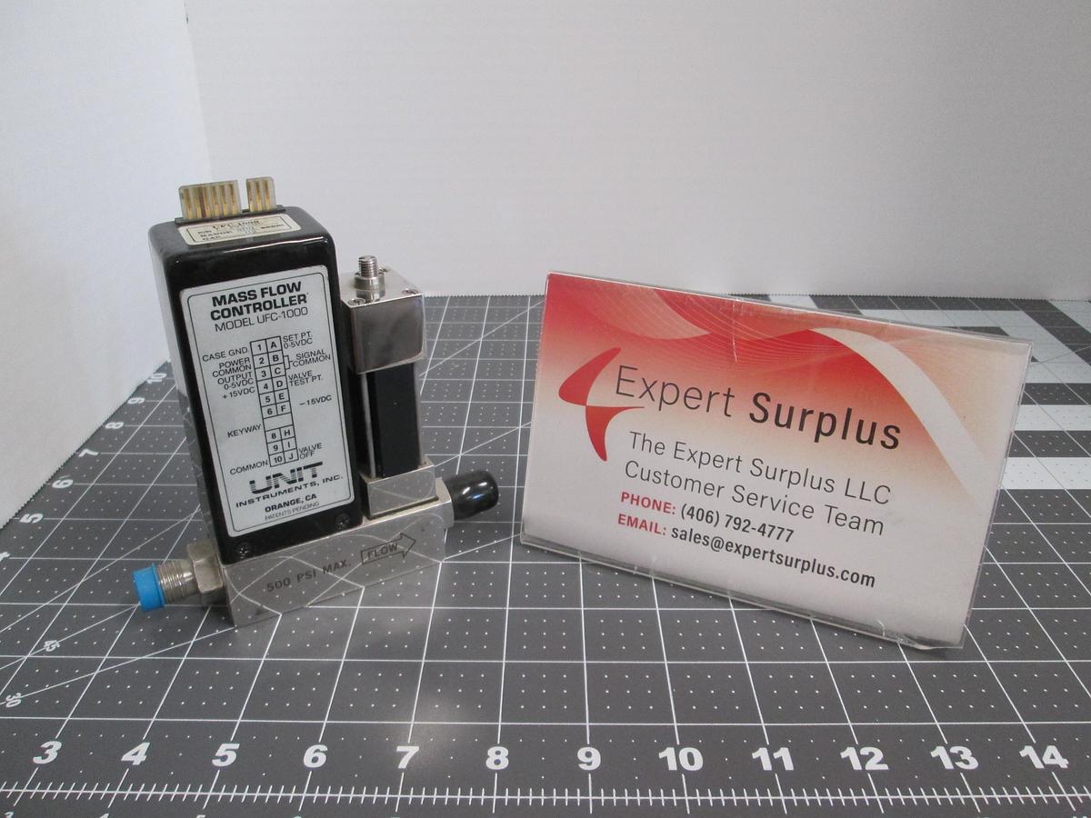 Used UNIT Instruments, UFC-1000 Mass Flow Controller 400 SCCM O2 Oxygen MFC