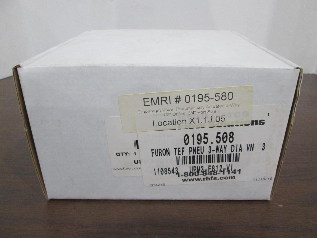 Used Furon, UPM3-F812-VI, Diaphragm Valve, 3-Way, 1/2" Orifice, 3/4" Port, New