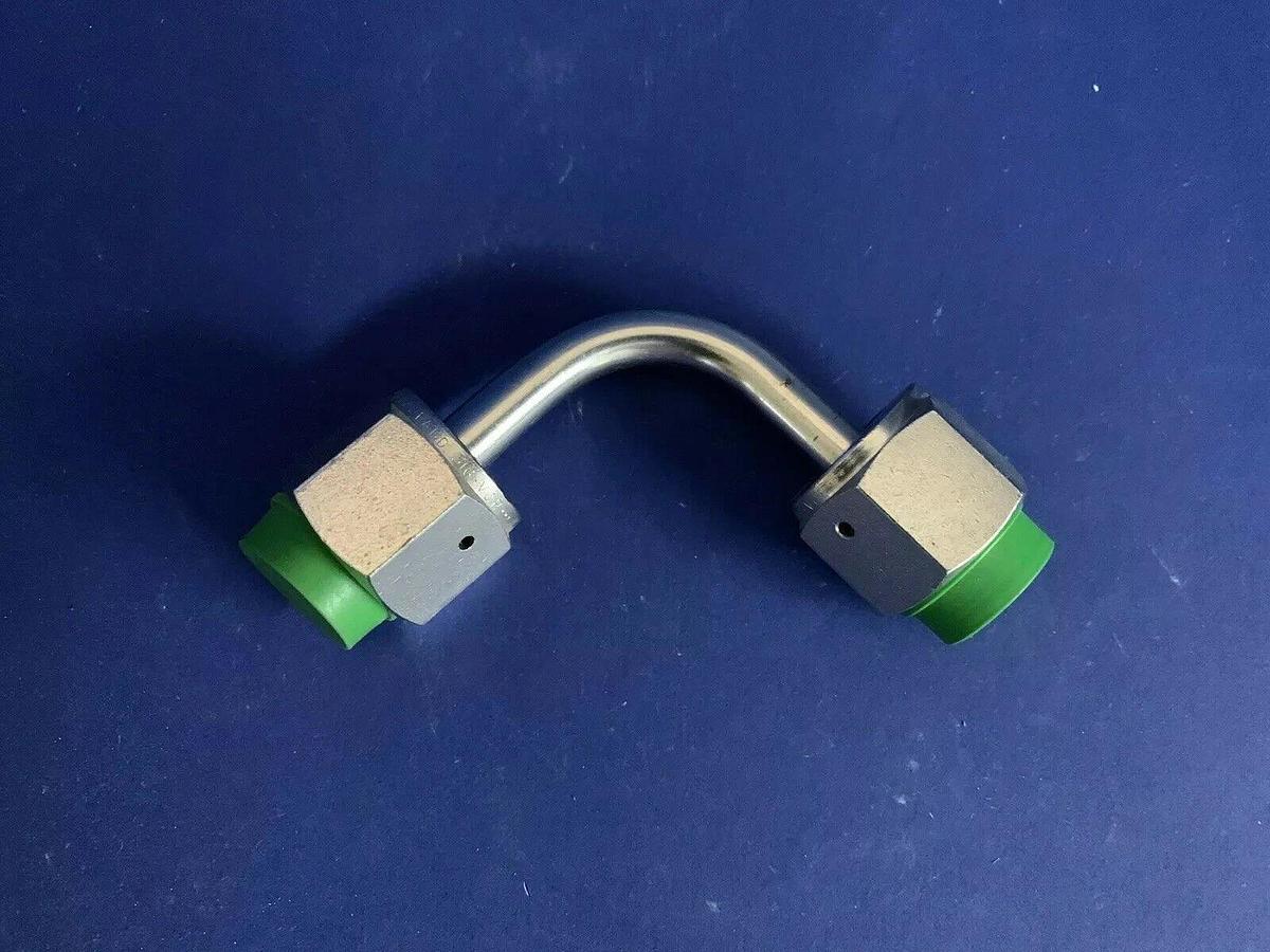Used Swagelok VCR Elbow Fitting, 1/2" Female VCR (3/8" Tube), Used