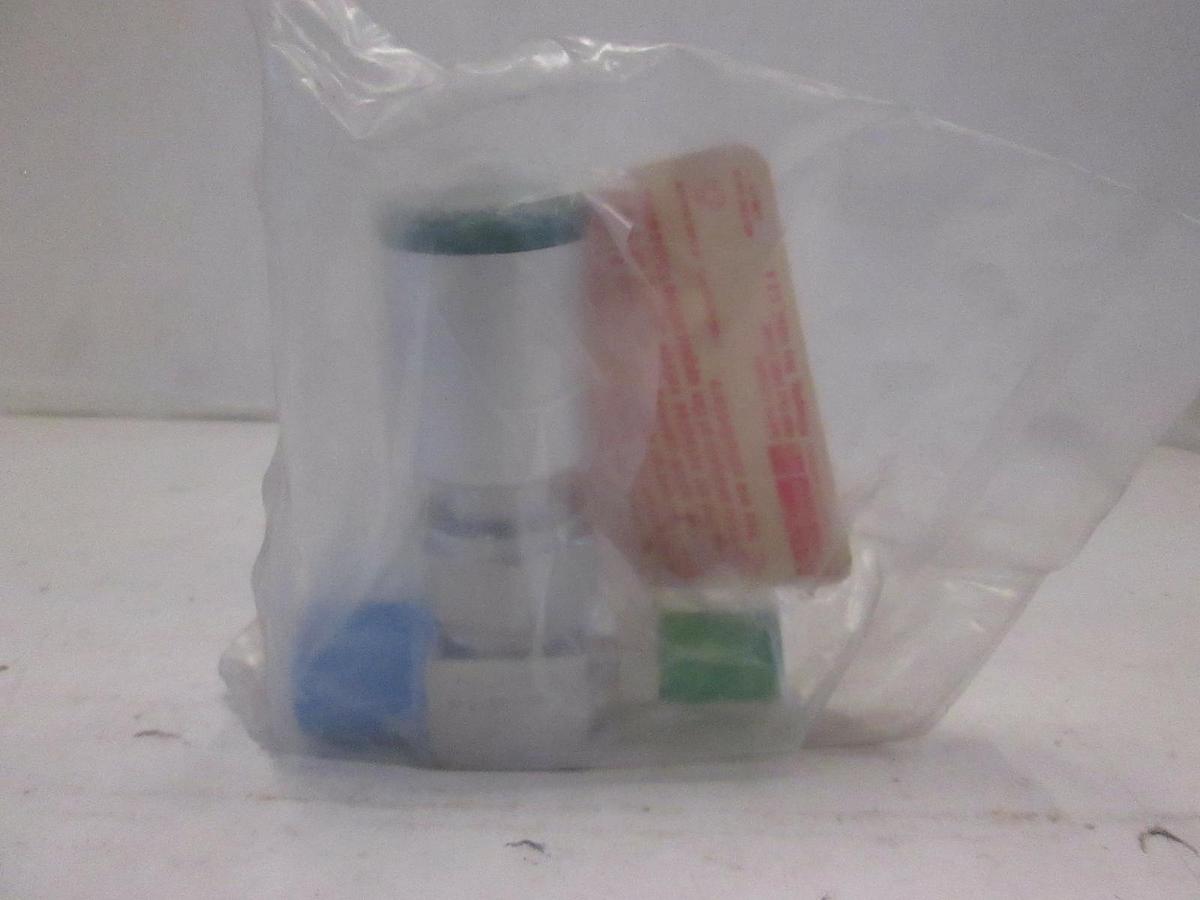 Used Nupro 6LV-BNC233P-O 3 Way Bellows Diaphragm Valve, New