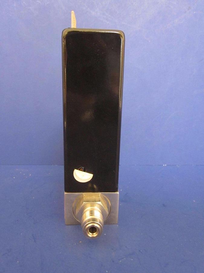 Used UNIT MFC Mass Flow Controller UFC-1000A, 50 SCCM, SiH2Cl2, Used