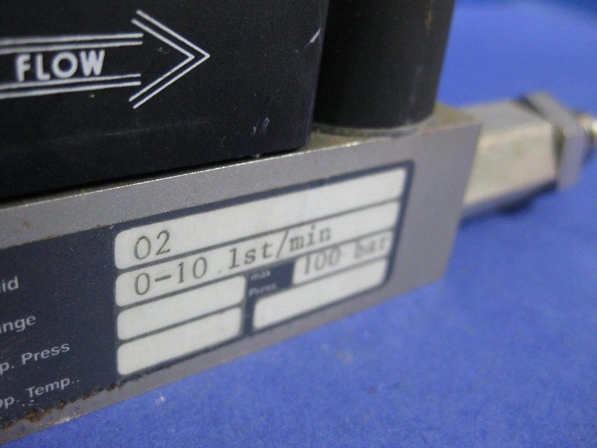 Used Brooks 5850TR, Mass Flow Meter, O2, 0-10 1st/Min, 1/4" MVCR, Used