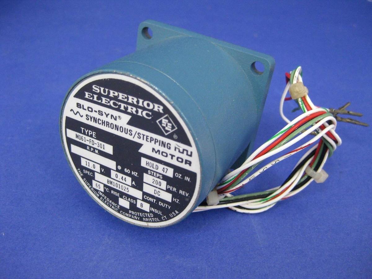 Used Superior Electric M061-FD-301, Synchronous/ Stepping Motor, Steps: 200 Per Rev
