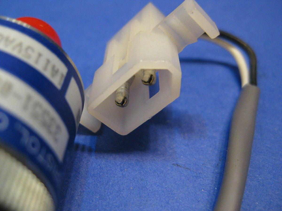 Used Whitman P1176-3N-F11L5-X SS High/Low Pressure Switch, 30 PSIG, 115V, New