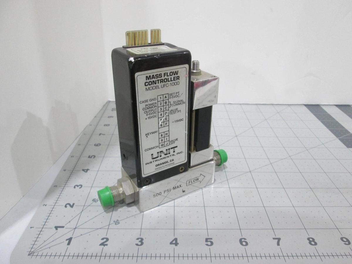 Used Unit, UFC-1000, Mass Flow Controller, SiH2CL2, 200 SCCM, Used