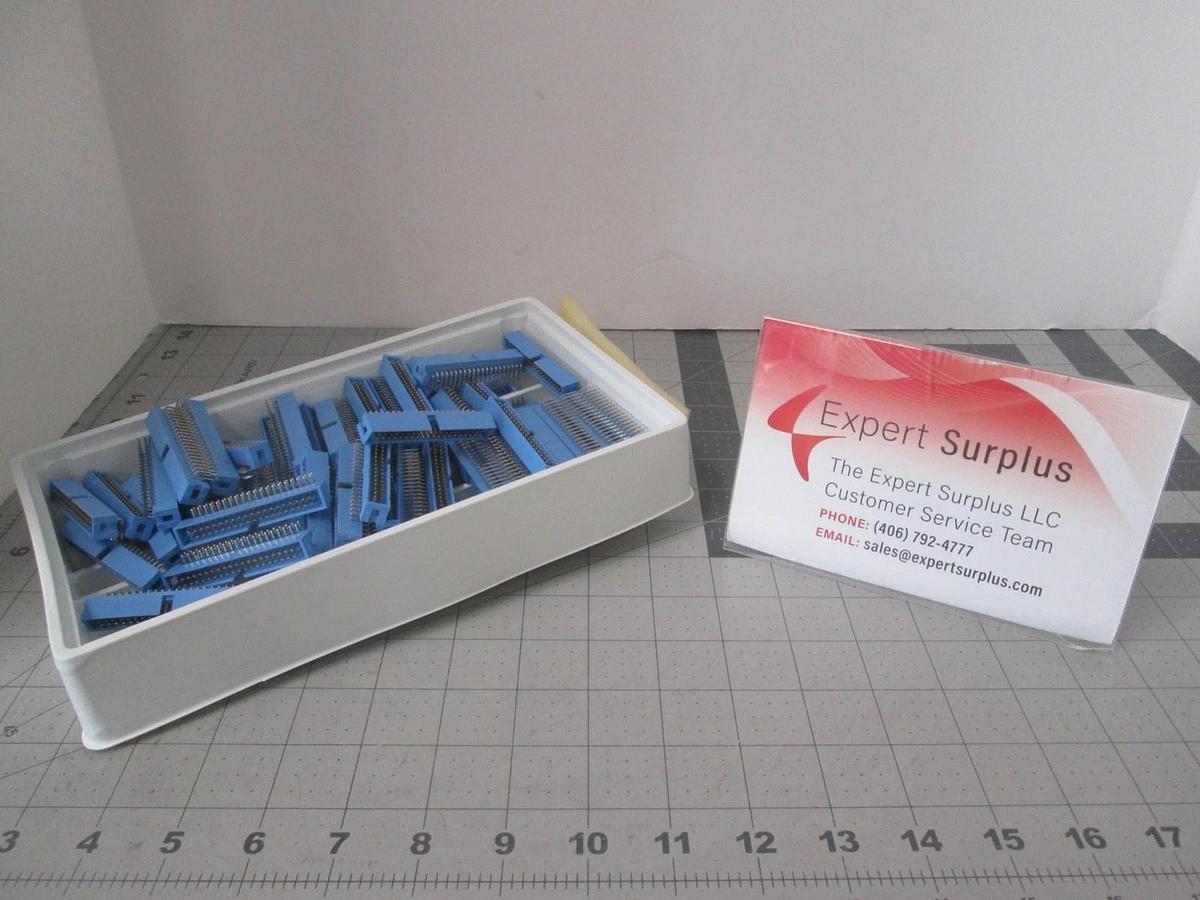 AMP, 609-4007, 40 POS, 90 Deg Male Connector, New, Lot of 50