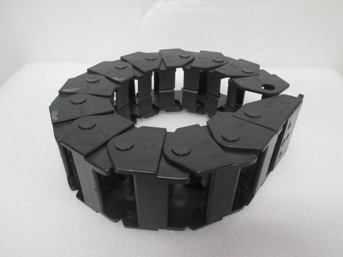 Used Igus, Z16.3.060 (12 Pieces), 117.3.1PZ (1 Piece), Energy Chain System, Used
