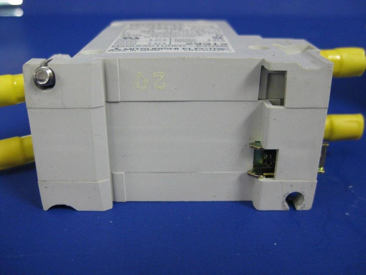 Used Mitsubishi Circuit Protector CP30-BA 20A, 220V, 2 Pole, Lot of 6 Used