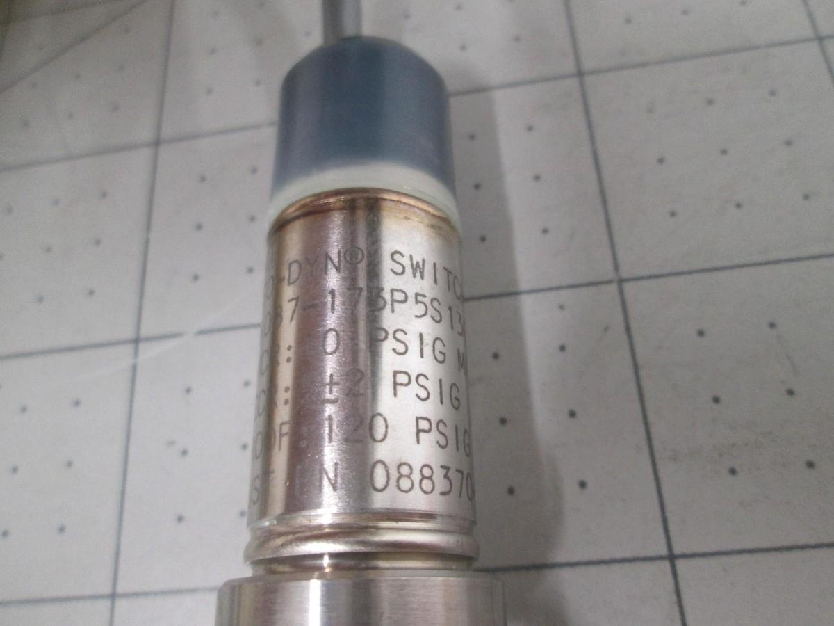 Used Neo-Dyne, 173R5S130, 20 PSI, Pressure Switch, New