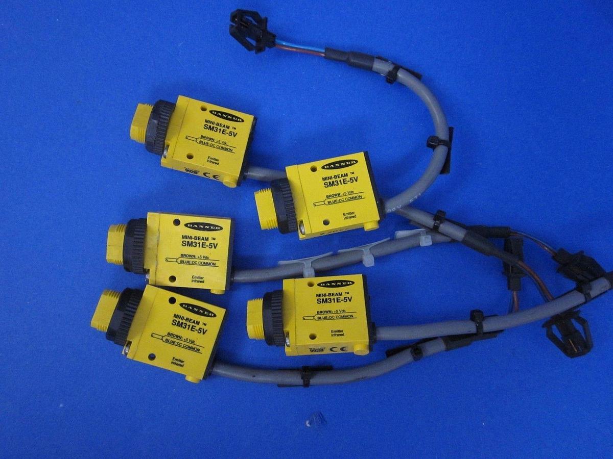 Used Banner  SM31E-5V MINI-BEAM Emitter, 5VDC - LOT of 4, Used